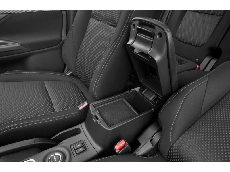 2017 Mitsubishi Outlander AWC 4dr SE Exterior Shot 12