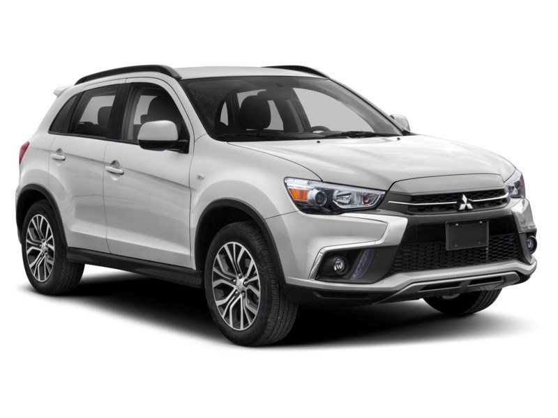 2018 Mitsubishi RVR SE AWC Exterior Shot 9