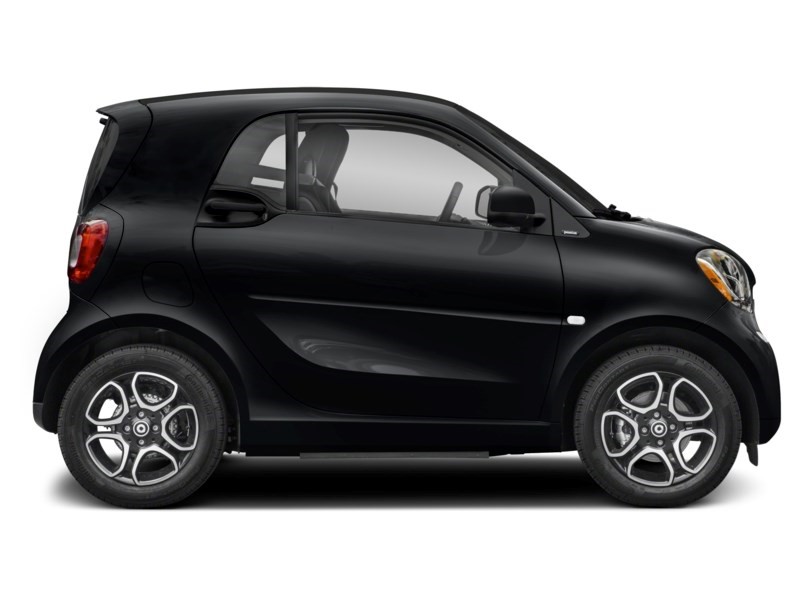 2018 smart fortwo electric drive passion Exterior Shot 9