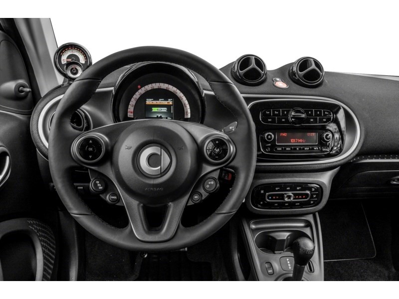 2018 smart fortwo electric drive passion Interior Shot 3