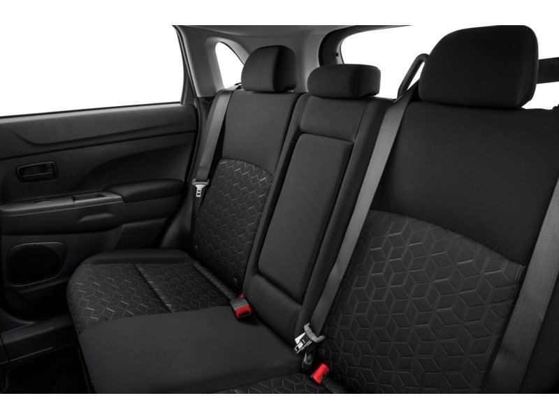 2025 Mitsubishi RVR ES FWD Interior Shot 5