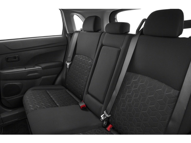 2020 Mitsubishi RVR ES AWC interior