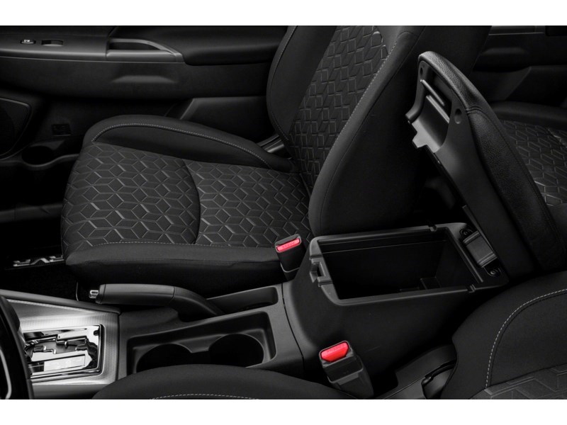 2025 Mitsubishi RVR ES FWD Interior Shot 7