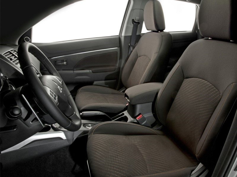 2013 Mitsubishi RVR SE OEM Shot 7
