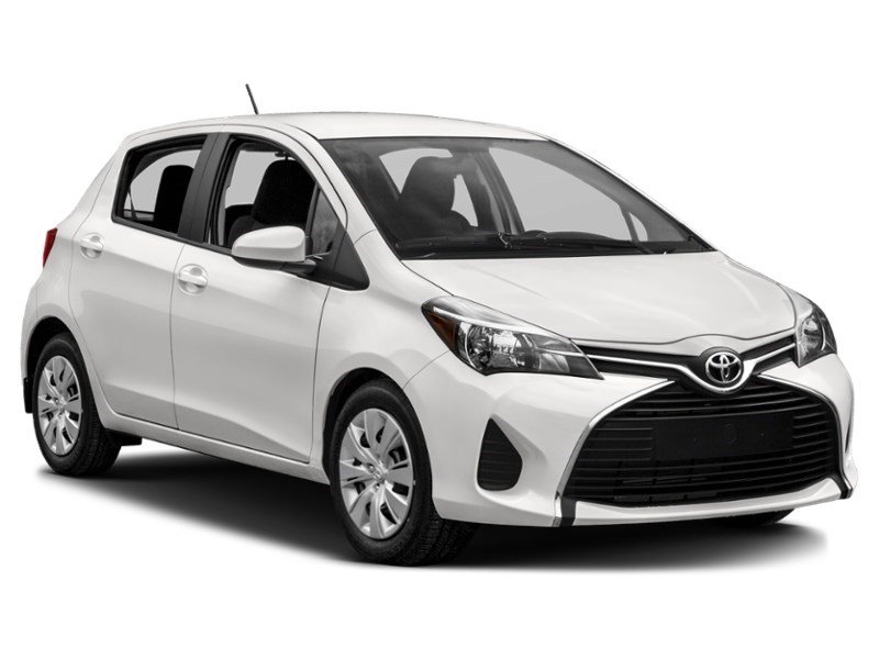 2017 Toyota Yaris 5dr HB Auto LE Exterior Shot 9