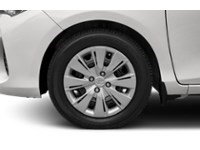 2017 Toyota Yaris 5dr HB Auto LE Exterior Shot 5