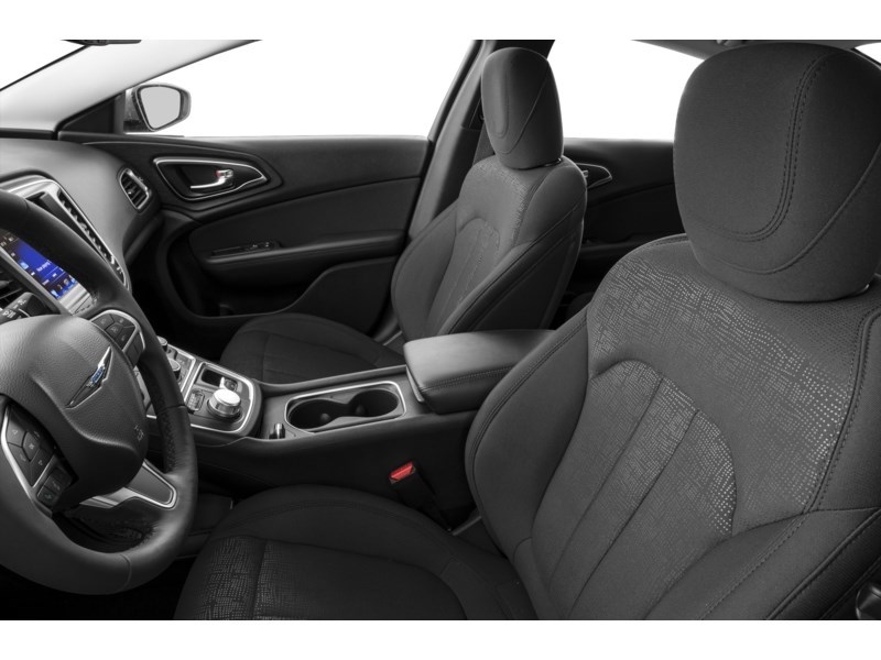 Ottawa S Used 2015 Chrysler 200 Limited Currently Available