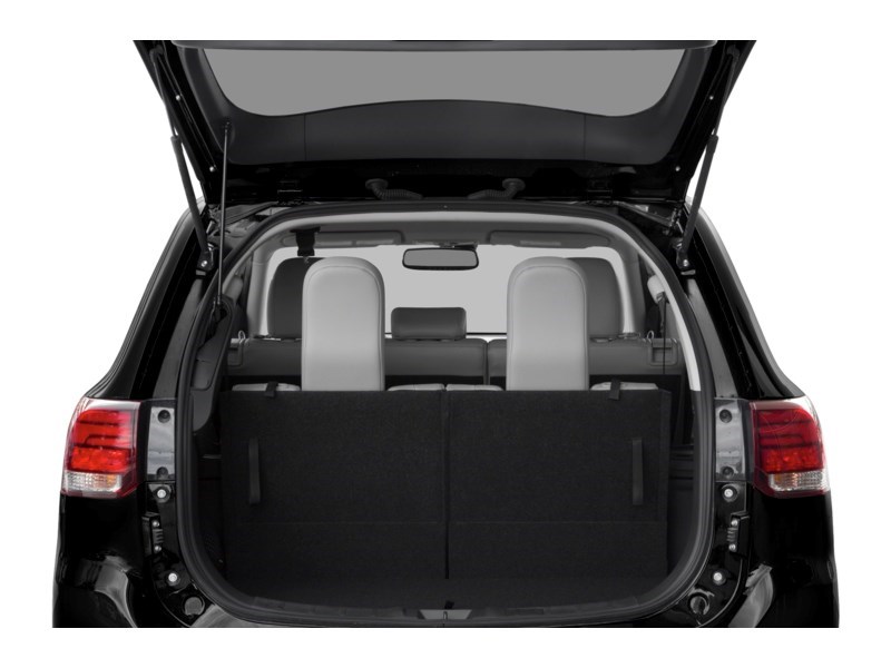 2016 Mitsubishi Outlander AWC 4dr GT Exterior Shot 4