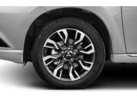 2018 Mitsubishi Outlander Plug-In Hybrid GT S-AWC Exterior Shot 5