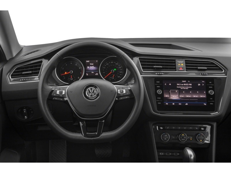 2020 Volkswagen Tiguan Comfortline 4MOTION Interior Shot 3