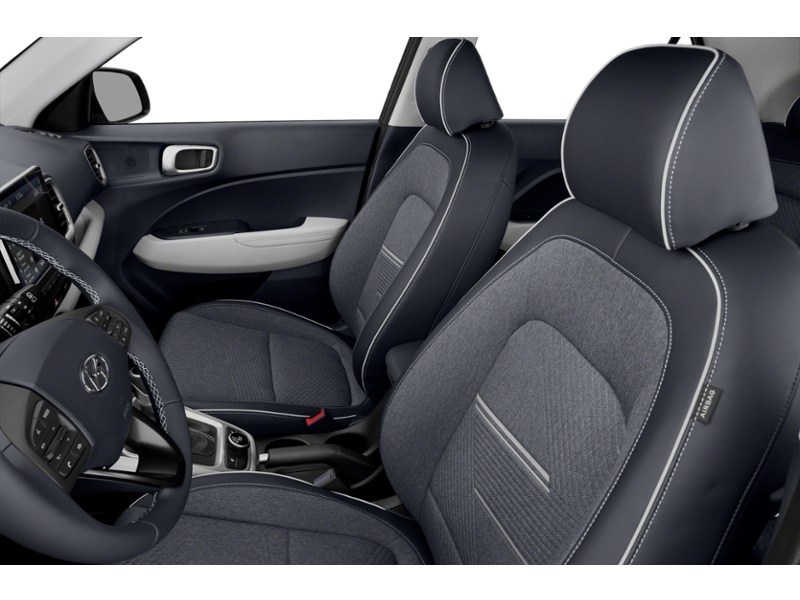 2020 Hyundai Venue Ultimate w/Black Interior IVT Interior Shot 4