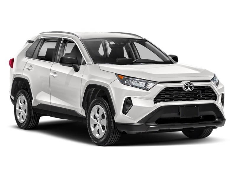 2021 Toyota RAV4 LE AWD exterior