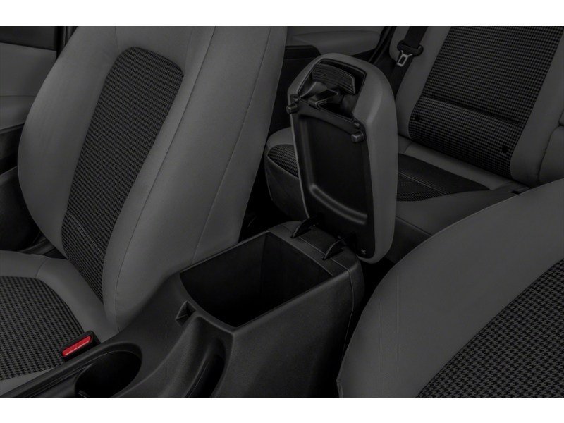 2022 Hyundai Kona 2.0L Essential AWD Interior Shot 7
