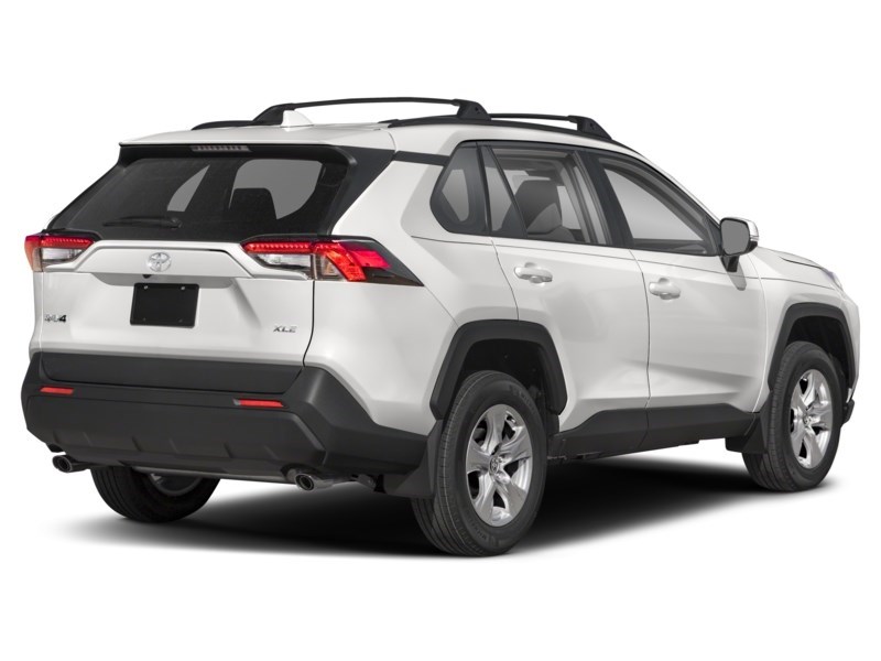 2022 Toyota RAV4 XLE AWD Exterior Shot 2