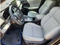 2026 Mitsubishi Outlander Plug-In Hybrid SEL S-AWC OEM Shot 5