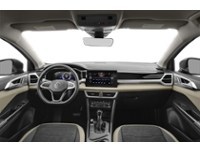2026 Volkswagen Taos Comfortline 4MOTION Interior Shot 6