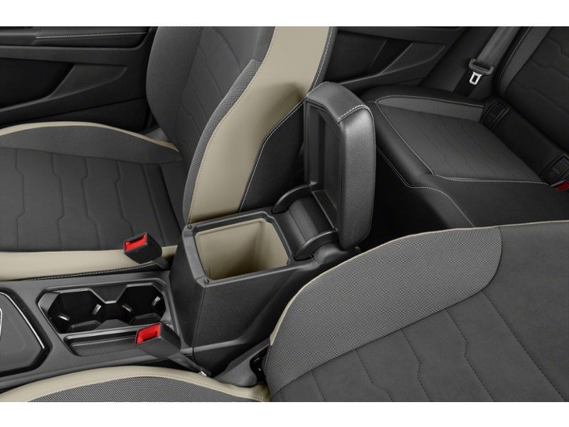 2026 Volkswagen Taos Comfortline 4MOTION Interior Shot 7