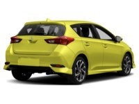 2017 Toyota Corolla iM 4dr HB Man Spring Green  Shot 2