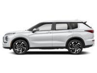 2022 Mitsubishi Outlander SE S-AWC White Diamond  Shot 3