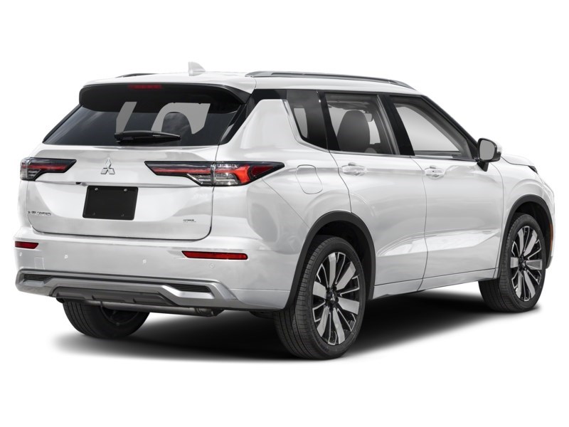2026 Mitsubishi Outlander SEL S-AWC White Diamond  Shot 2
